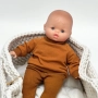 Ubranko dresowe w brązowym kolorze dla lalki miniland 32 cm