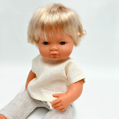 Zestaw dla lalki Miniland 38 cm, bluzeczka kremowa, lniane spodenki w paski