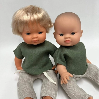Zestaw lniany, zielona bluzka i spodnie dla lalki Miniland 38cm i Paola Reina