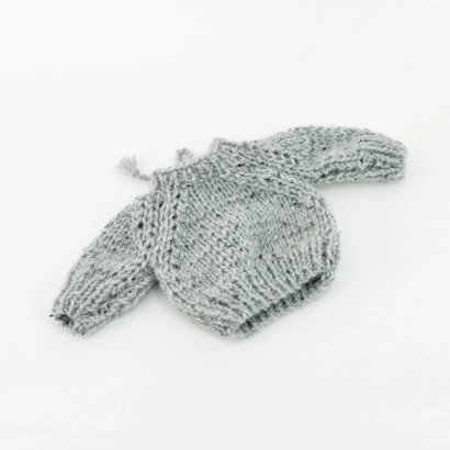 Szary sweterek wełniany dla lalki miniland 38 cm