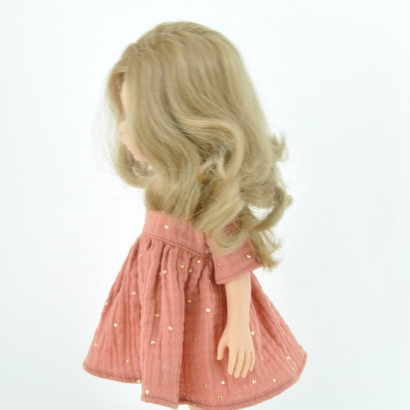 Sukienka muślinowa dla lalki Paola Reina Amigas 32 cm, morelowa w złote kropki