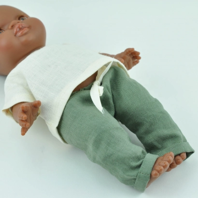 Zestaw lniany, kremowa bluzka i zielone spodnie lniane dla lalki Paola Reina